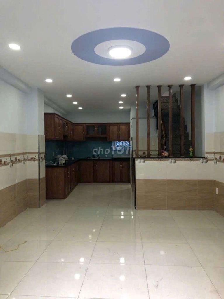 Дом 2 спальни, 2 санузла, 64 м², Хоанг Са, Тан Бинь