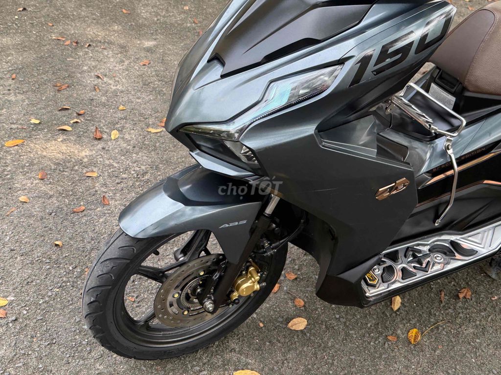 BÁN AB 150ABS CHÍNH CHỦ CÔNG CHỨNG. Mua bán Xe máy tại Thành phố Thủ Đức Tp Hồ Chí Minh được đăng bởi XE MÁY ANH hình 12
