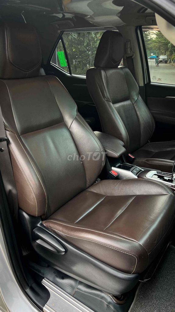 Toyota Fortuner 2017 2.7V AT 1 cầu. Mua bán Ô tô tại Thành phố Thuận An Bình Dương được đăng bởi Quang Huy hình 8