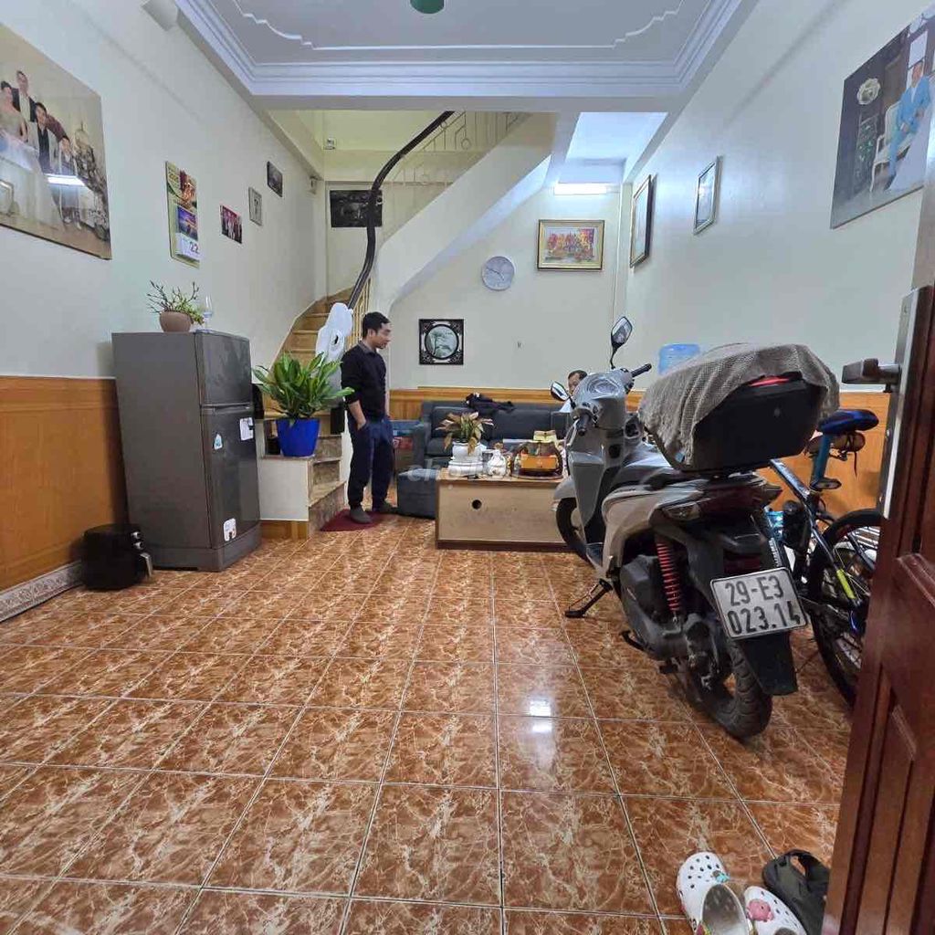 Bán nhà Nguyễn Lương Bằng, ngõ thoáng, trước nhà 2m,dân trí 45m*5T. Mua bán Nhà ở tại Quận Đống Đa Hà Nội được đăng bởi Thái Thanh hình 3