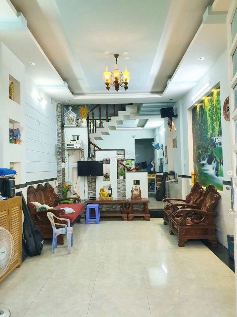 Nhà phố 63m2, 2 tầng, ô tô, hoàn công đủ, đường số 9, Linh Xuân