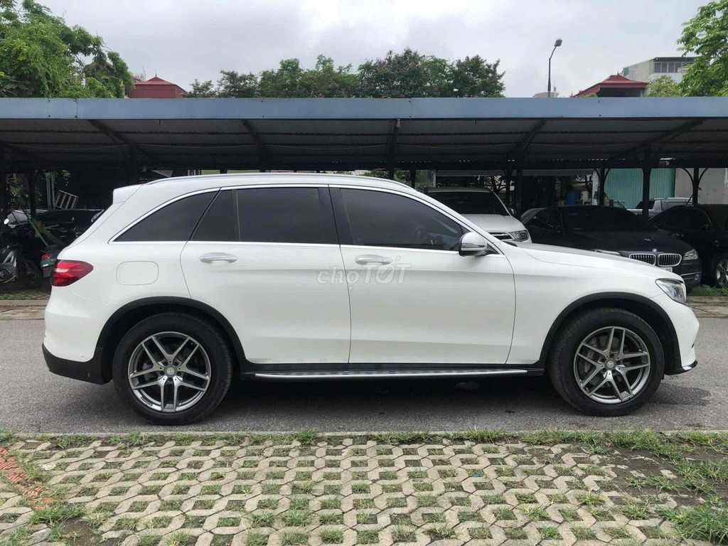 Mercedes Benz GLC Class 2*** km. Mua bán Ô tô tại Thành phố Thủ Đức Tp Hồ Chí Minh được đăng bởi Long hình 13