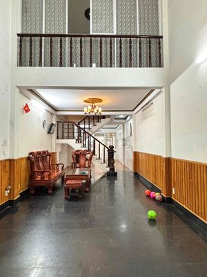 Townhouse 100 m² · 4 bed · Đường Phan Anh