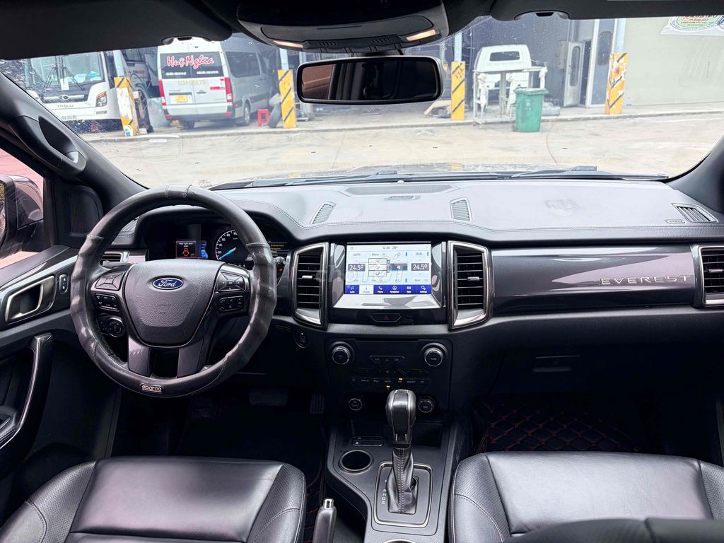 Ford Everest 2021 4x2 2.0 Titanium - 84000 km. Mua bán Ô tô tại Quận 3 Tp Hồ Chí Minh được đăng bởi Lâm Nhật hình 5