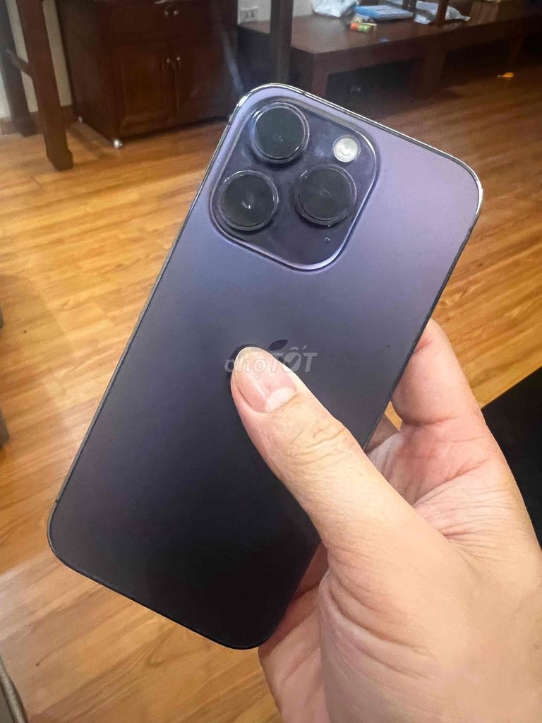 iPhone 14 Pro 256GB Tím 99% có khay sim vật lý. Mua bán Điện thoại tại Quận Thanh Xuân Hà Nội được đăng bởi Phạm Xuân Quý hình 1
