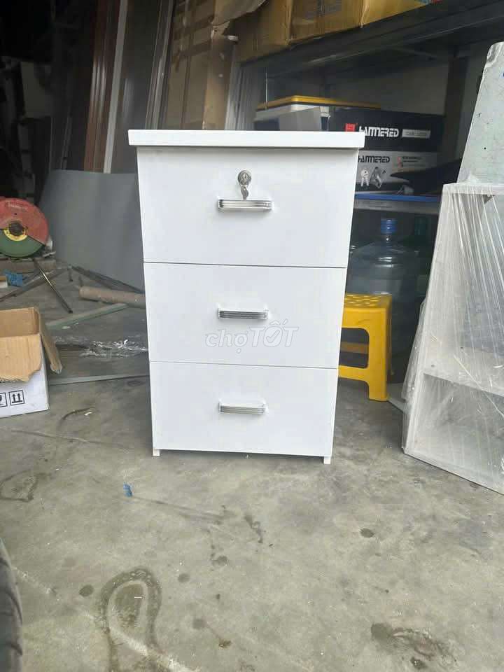 Tủ đầu giường. Mua bán Tủ, kệ gia đình tại Quận Cẩm Lệ Đà Nẵng được đăng bởi Trần thuỳ dung hình 1