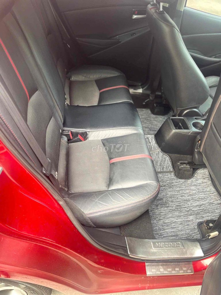Mazda 2 2015 - 110000 km. Mua bán Ô tô tại Quận Nam Từ Liêm Hà Nội được đăng bởi Lưu quang kiên hình 9