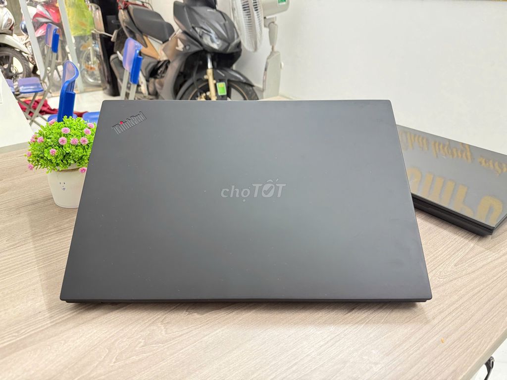 Lenovo ThinkPad P1 Gen 2 i7-9H|16|256|T1000. Mua bán Laptop tại Quận Thanh Xuân Hà Nội được đăng bởi Kiều Sơn hình 1