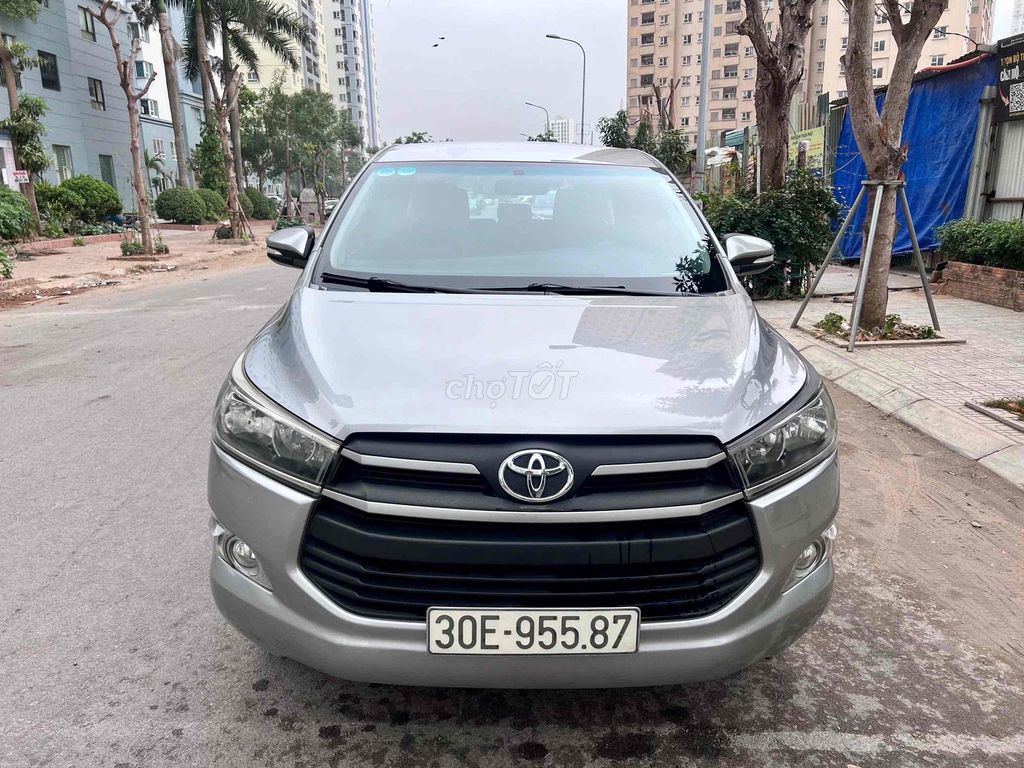 Toyota Innova 2017 Bạc Số sàn 11000km