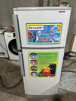 bán tủ lạnh shapr 160 lít như hình