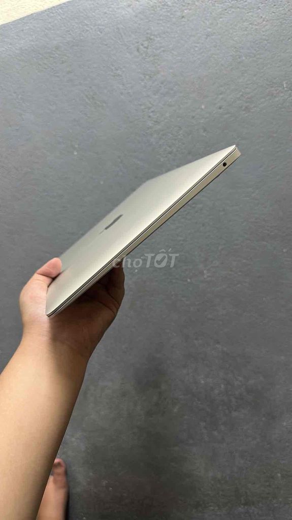 MacBook Air, Core i5, RAM 8GB, SSD 256GB còn giảm. Mua bán Laptop tại Quận Thanh Khê Đà Nẵng được đăng bởi việt hoàng hình 1