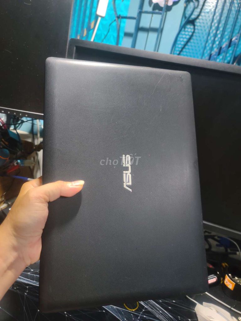 ASUS X450LA i3-4030U 14 inch 6GB/120GB SSD. Mua bán Laptop tại Thành phố Vũng Tàu Bà Rịa - Vũng Tàu được đăng bởi Nguyễn Lộc hình 1