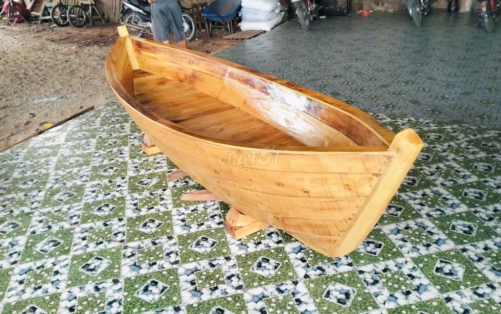 Thuyền gỗ chèo tay, thuyền gỗ du lịch 4-6 người. Mua bán Đồ thể thao, Dã ngoại tại Huyện Củ Chi Tp Hồ Chí Minh được đăng bởi BẮC HÀ hình 1
