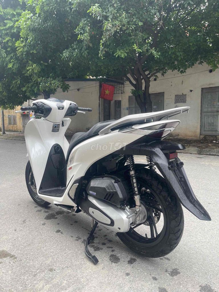 SH 125i CBS Siêu Lướt 2023 Chất _ Bảo Hành 3 Năm. Mua bán Xe máy tại Huyện Gia Lâm Hà Nội được đăng bởi Xe Máy Phúc Hưng hình 8