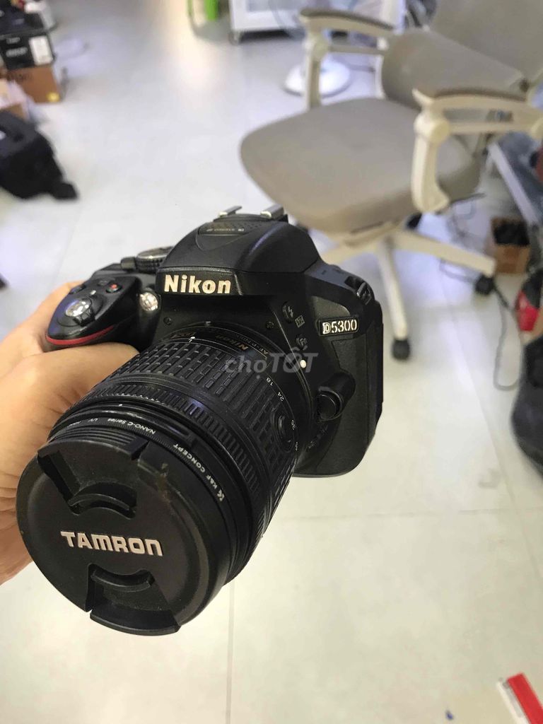 NIKON D5300LEN 18-55 VR