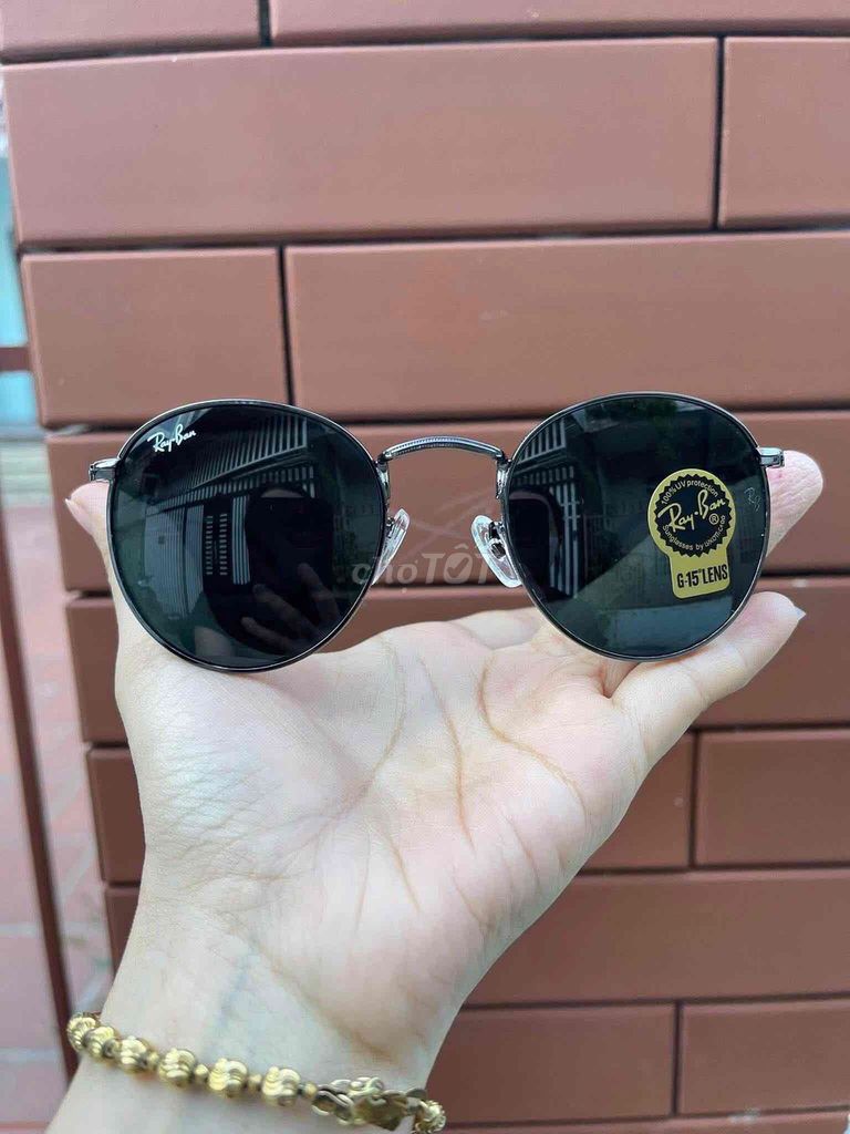 Kính râm RayBan Kim loại Đen. Mua bán Phụ kiện thời trang khác tại Quận Hải Châu Đà Nẵng được đăng bởi Khánh Huyền hình 1