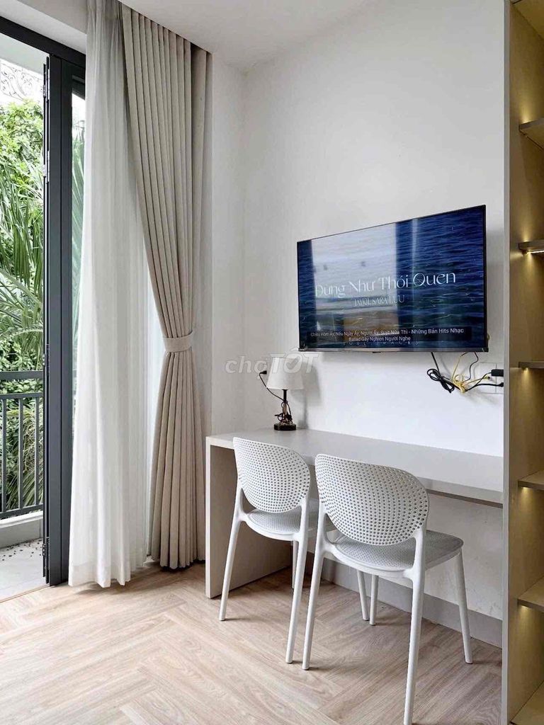 Studio Rộng 37m2 Ban Công Lớn Tại Điện Biên Phủ Gần Hutech, GTVT