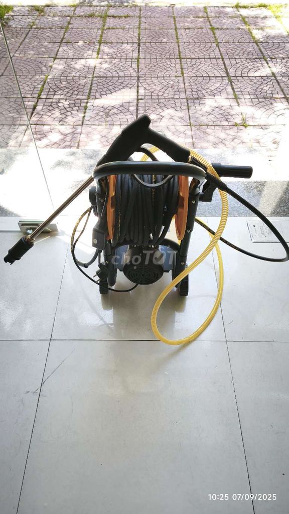 Gia đình cần bán máy rửa xe ô tô, xe máy, rửa sân. Mua bán Phụ tùng xe tại Huyện An Dương Hải Phòng được đăng bởi Hường hình 3