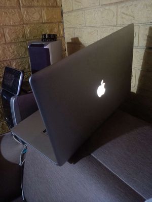 Macbook pro 2011