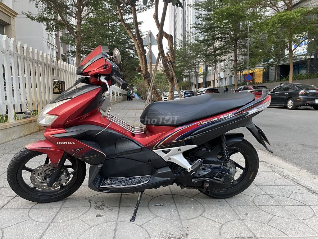 Đổi xe bán airblade đỏ đen, nữ đi, giá rẻ. Mua bán Xe máy tại Thành phố Thủ Đức Tp Hồ Chí Minh được đăng bởi Nhất Chi Mai hình 4