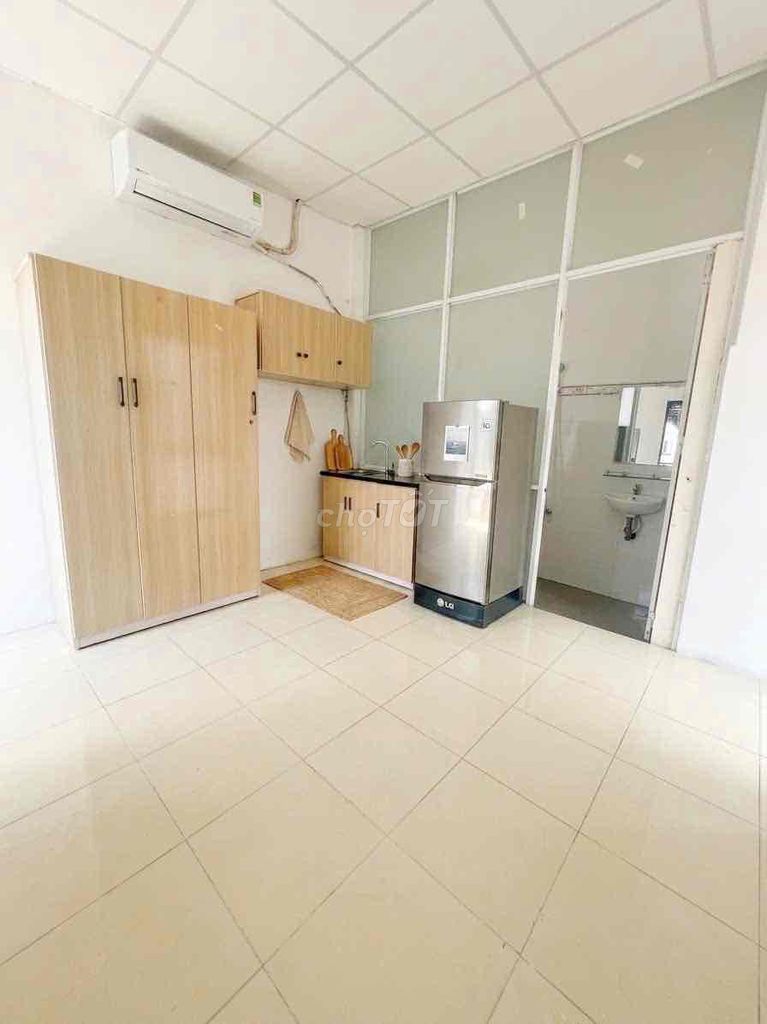 Phòng Sát Đại Học Bách Khoa / Khu Bắc Hải / Tô Hiến Thành