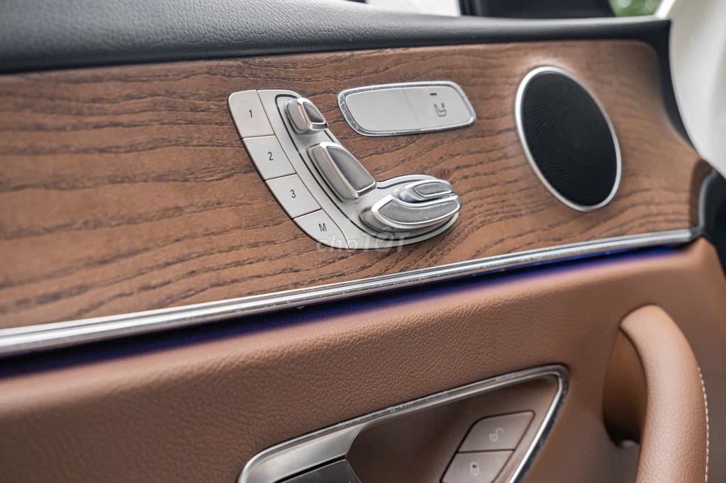 Mercedes Benz E200 2017 - 82000 km. Mua bán Ô tô tại Quận 7 Tp Hồ Chí Minh được đăng bởi Thái LA Auto hình 14