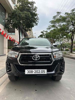 Toyota Hilux E 2018 100000 km Đen