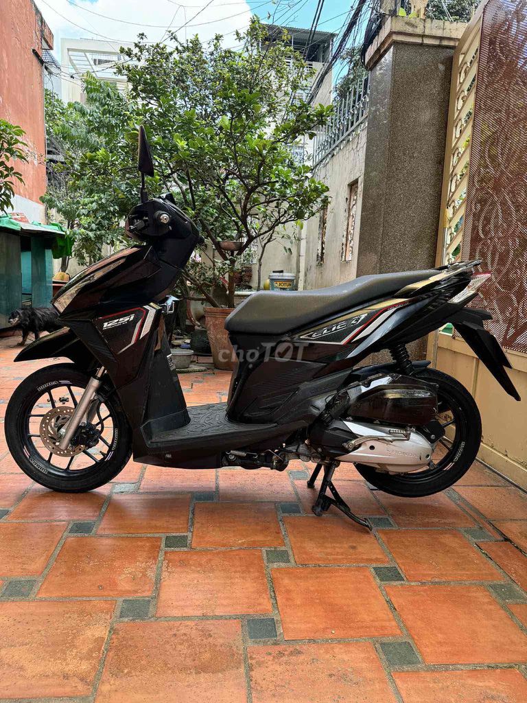 CÀN BÁN XE CLICK THÁI - Tân Bình - TPHCM. Mua bán Xe máy tại Quận Tân Bình Tp Hồ Chí Minh được đăng bởi Đinh quốc trung hình 1