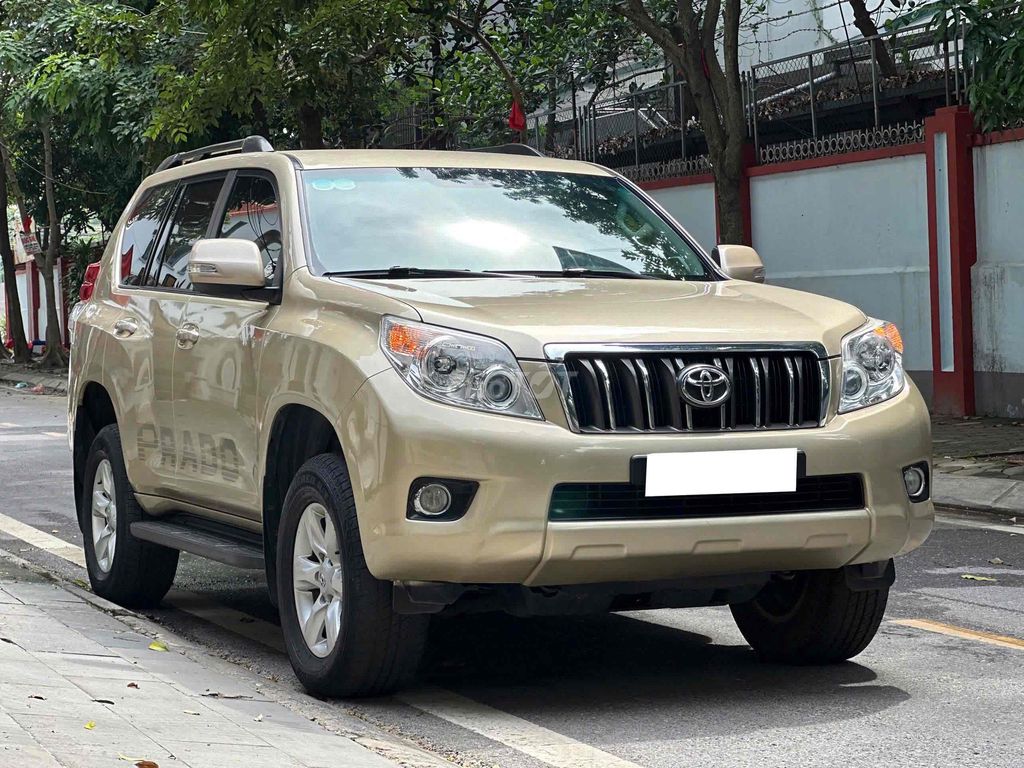 Toyota Prado TXL 2013 màu vàng cát 1 chủ siêu đẹp. Mua bán Ô tô tại Quận Cầu Giấy Hà Nội được đăng bởi Cao Quý hình 2