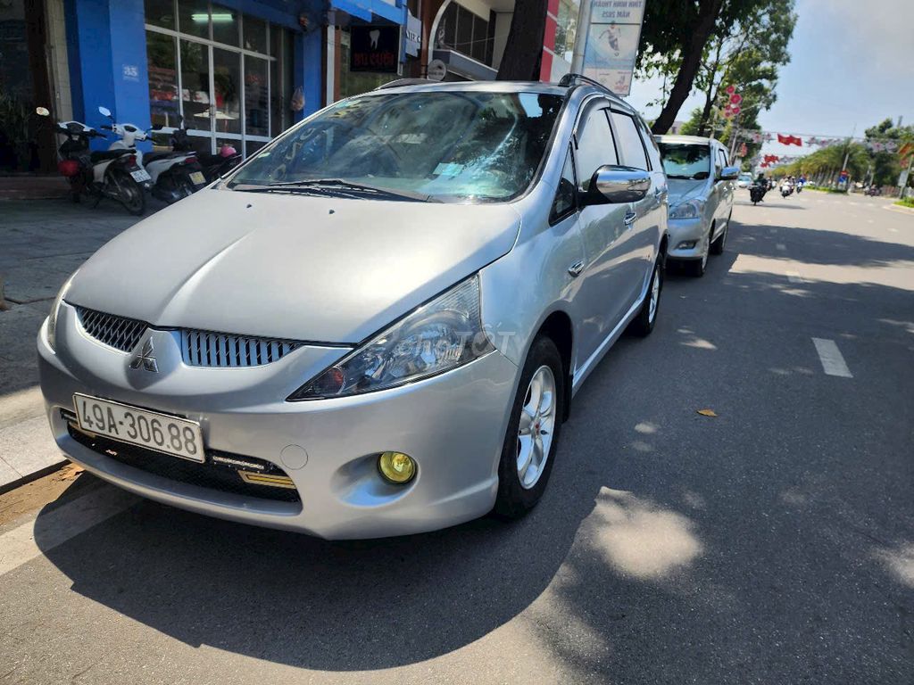 Mitsubishi Grandis 2005  - 160000 km. Mua bán Ô tô tại Thành phố Phan Rang-Tháp Chàm Ninh Thuận được đăng bởi Quocthang hình 3
