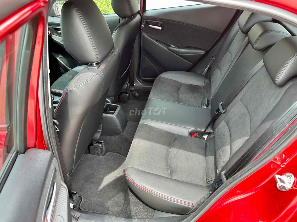 Mazda 2 2024 Sport Luxury - 5000 km. Mua bán Ô tô tại Quận Bắc Từ Liêm Hà Nội được đăng bởi Hùng Ngần hình 8