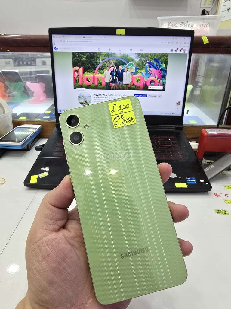 Samsung Galaxy A05 6/128GB Đã Sử Dụng. Mua bán Điện thoại tại Thành phố Long Xuyên An Giang được đăng bởi Facebook Cầm Đồ Thúy Vân hình 1