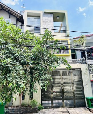 Nhà đường Lê Văn Sỹ, 5x20m trệt 3 lầu cho thuê