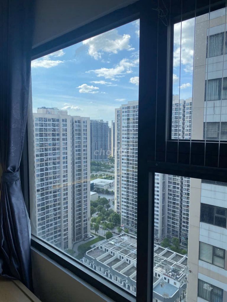 Cho thuê căn hộ Vinhomes Smart City 2PN full đồ