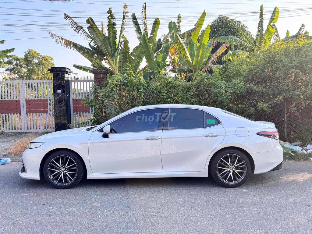 🚘 Toyota Camry 2.5Q 2023 - Xe 1 chủ mua mới từ đầu. Mua bán Ô tô tại Thành phố Thủ Đức Tp Hồ Chí Minh được đăng bởi Tấn Lợi Car hình 3