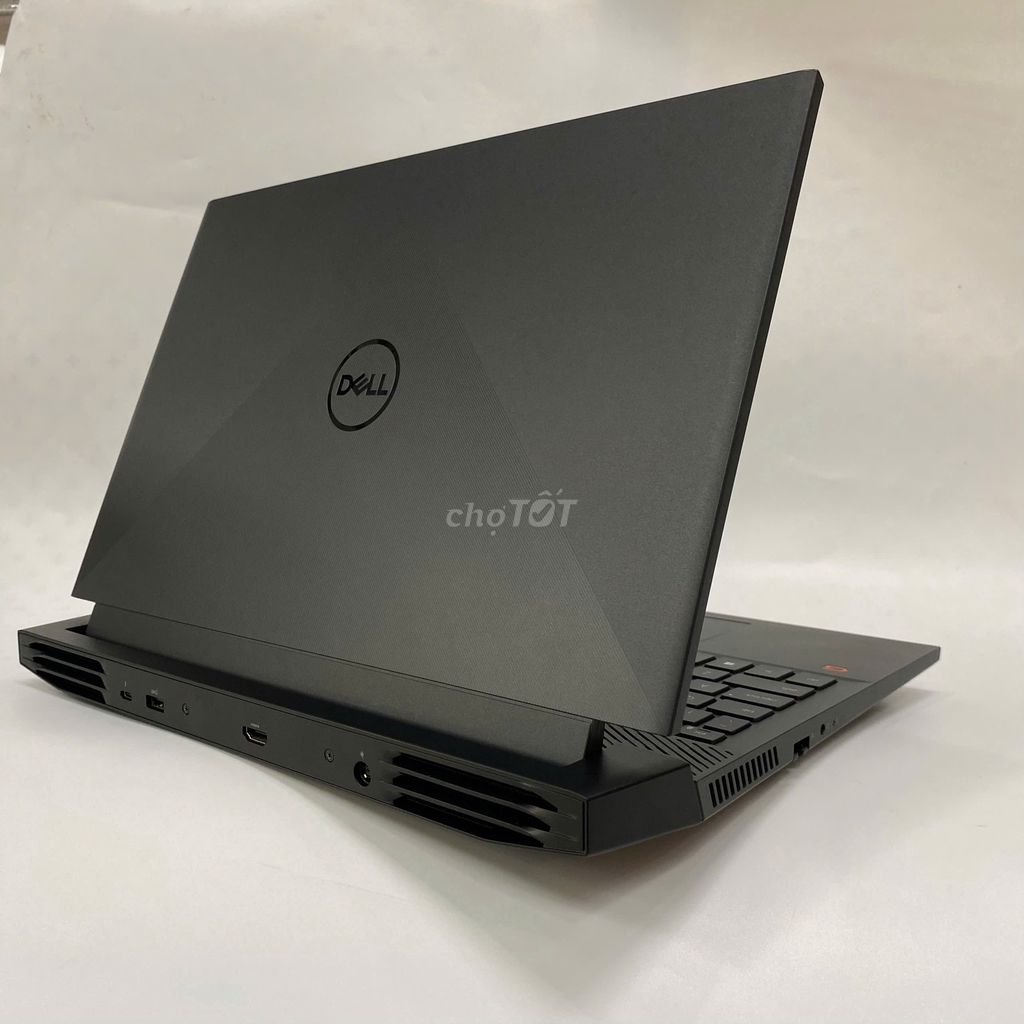 Dell Gaming G15 5511/i7-11800H/16/512/RTX 3050Ti 4