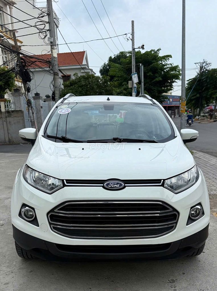 Ford EcoSport белый 5 мест 119.024 км