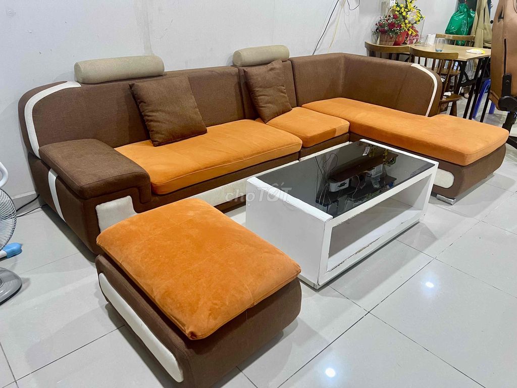 Cần pass lại sofa lớn 2m4x0.8m Tặng kèm bàn 1mx0.5