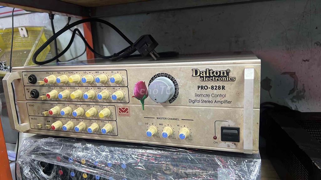 amply karaoke Dalton pro -828r âm cực hay