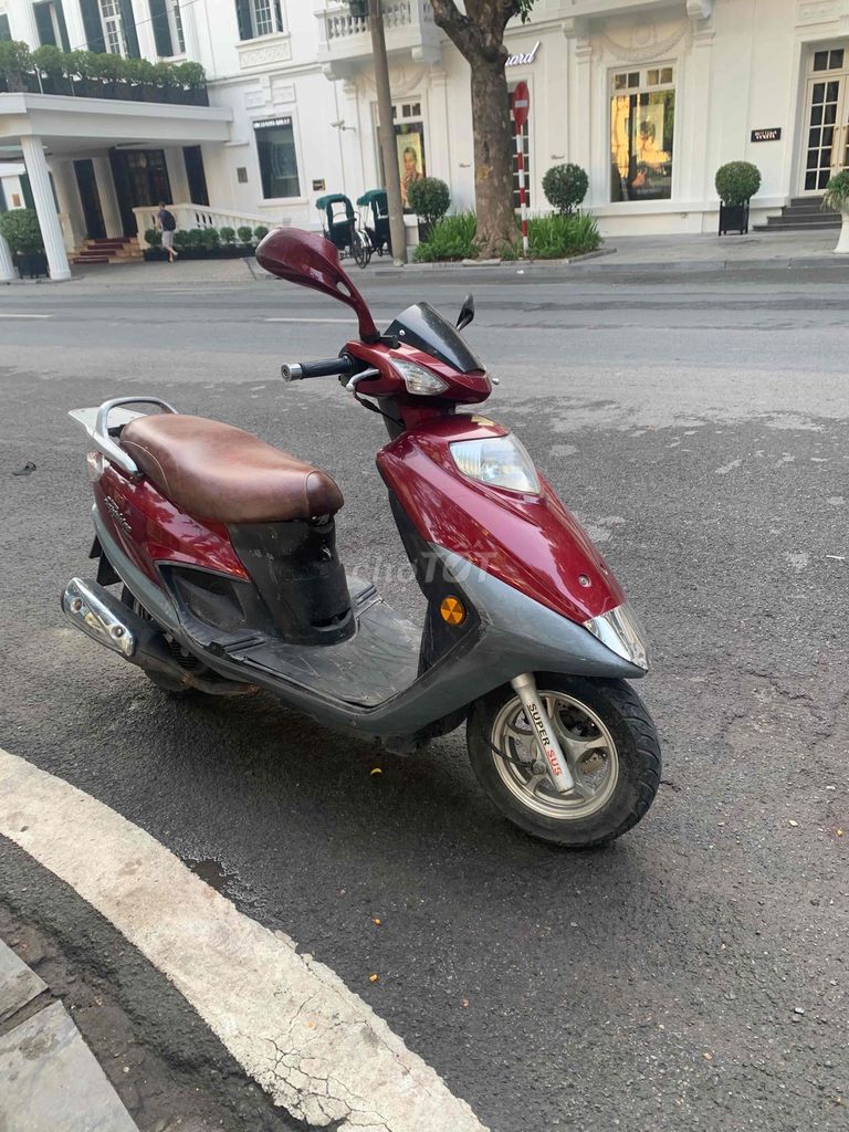 Xe Suzuki Nhật Sapphire 125cc màu đỏ. Mua bán Xe máy tại Quận Hai Bà Trưng Hà Nội được đăng bởi Nguyễn Đức Quang hình 4