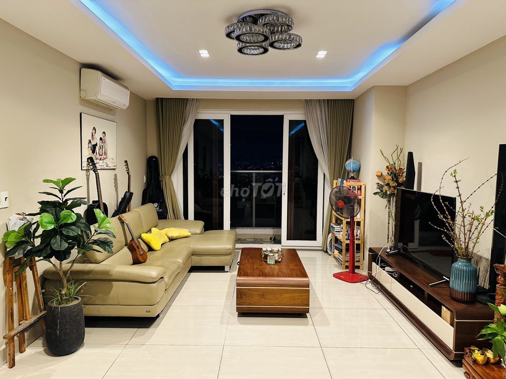 Аренда · 3 комн. · 139 м² · Quận Tân Bình, ул. Phổ Quang
