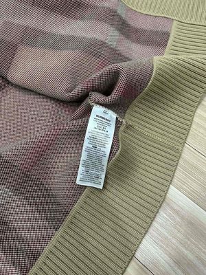 Áo cardigan len Burberry nam màu nâu. Mua bán Quần áo tại Thành phố Thuận An Bình Dương được đăng bởi Nhất Bạch