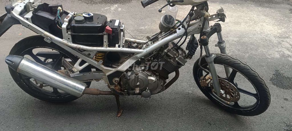 Phụ tùng Suzuki FX 125cc Bạc. Mua bán Phụ tùng xe tại Quận Gò Vấp Tp Hồ Chí Minh được đăng bởi Vũ Hải hình 2