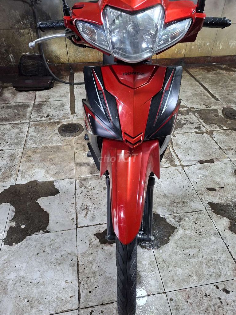 Honda Wave Blade 2018 красно-черный