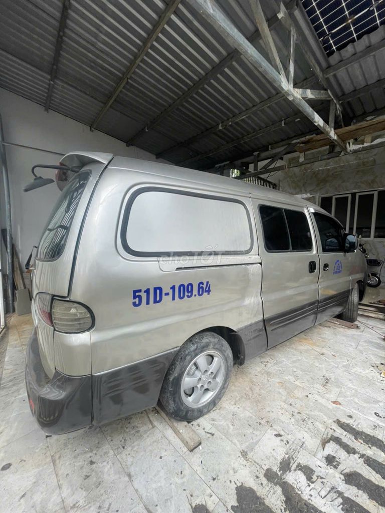 huyndai starex van 6 chổ + 800kg đăng kiểm 05/2026. Mua bán Xe tải, xe ben tại Thành phố Dĩ An Bình Dương được đăng bởi Kim Son hình 3