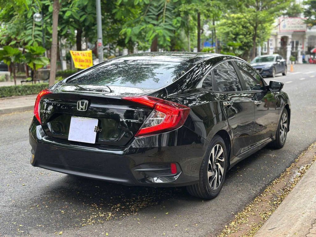 Chính chủ bán Honda Civic 1.8E 2017 nhập Thái. Mua bán Ô tô tại Quận Gò Vấp Tp Hồ Chí Minh được đăng bởi PHẠM VIỆT hình 5