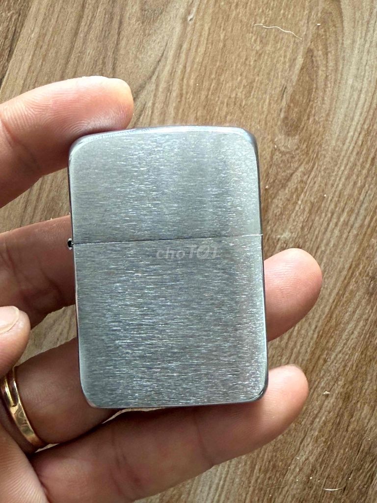 Zippo cần chia lại cho ai cần . không bớt