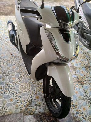 Nhà chật cần bán xe sh 125 CBS 1 đời chủ. Mua bán Xe máy tại Huyện Thoại Sơn An Giang được đăng bởi Thanh Vũ