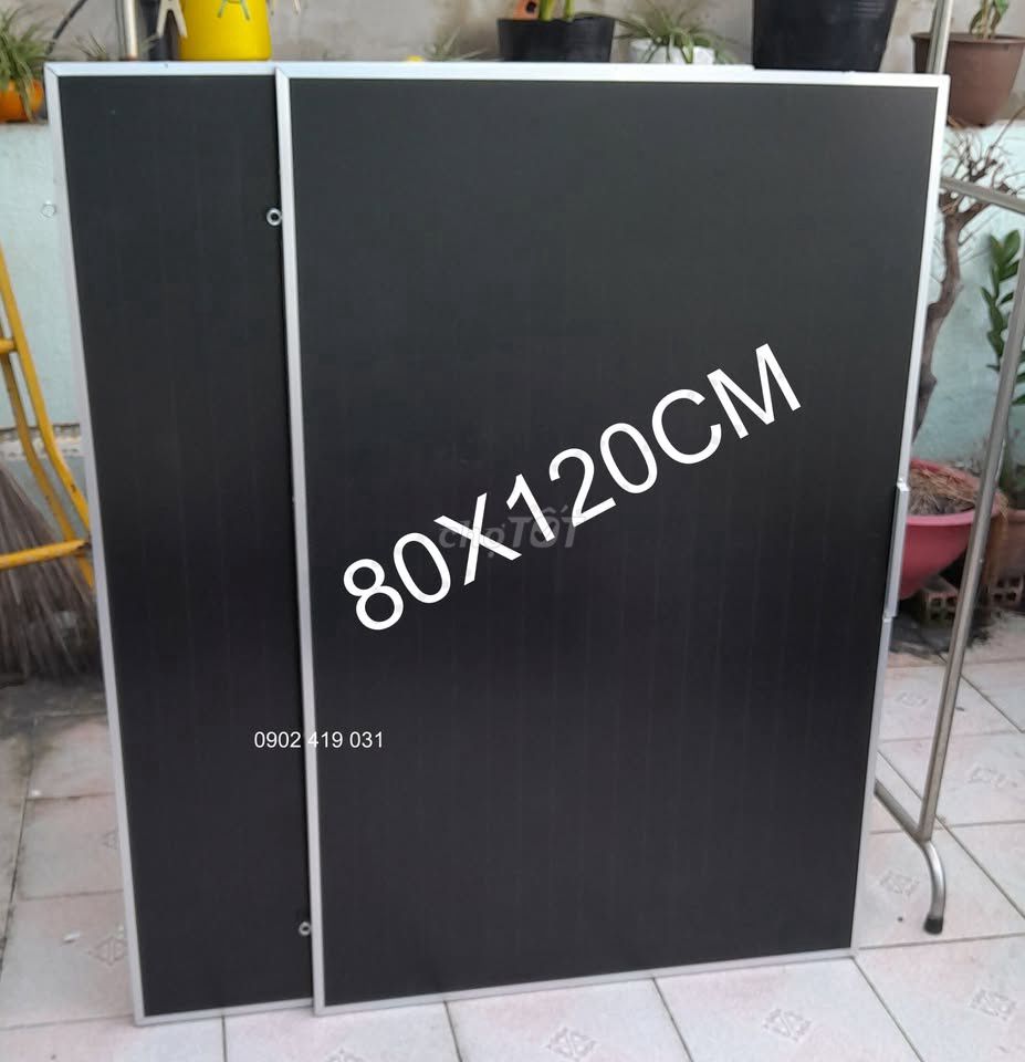 Bảng đen viết phấn+1 hộp phấn. Mua bán Đồ dùng văn phòng tại Quận Phú Nhuận Tp Hồ Chí Minh được đăng bởi Cheery Quynh hình 1