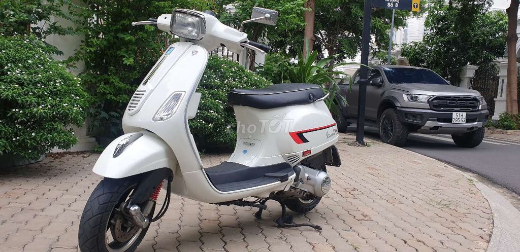 0799807989 - Piaggio Vespa S 125 cc đèn vuông chính chủ